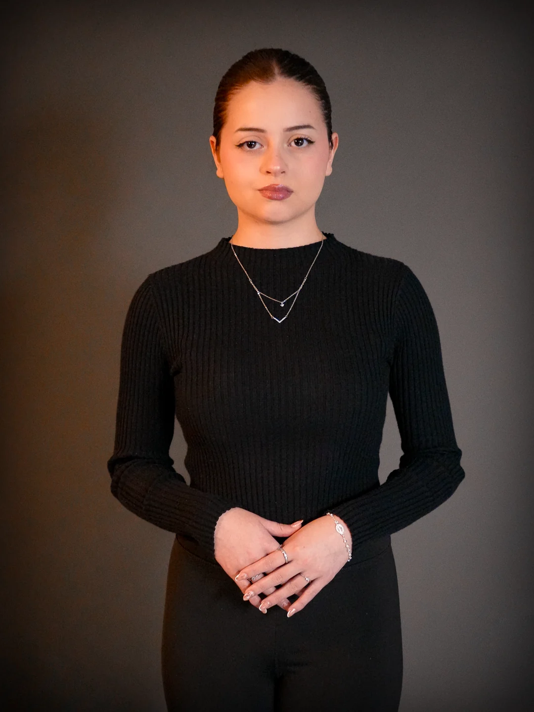Hillary C. O. Antunes, auxiliar administrativa